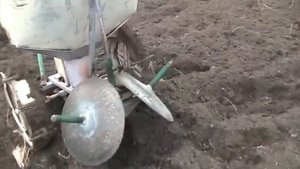 картофелесажалка ручная