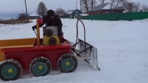 Чистка снега бульдозером ТС-350