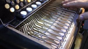 Баян *НOHNER* итальянский и баян русский : в чем же их различие ?