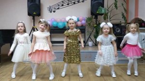 Группа эстр.вокала "Горошины"- "Детки-конфетки"