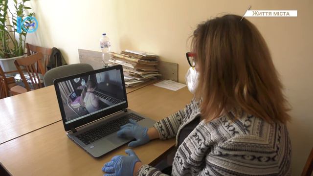 Викладачі Южненської школи мистецтв працюють у дистанційному режимі. Життя міста. 9.04.2020 смотреть онлайн