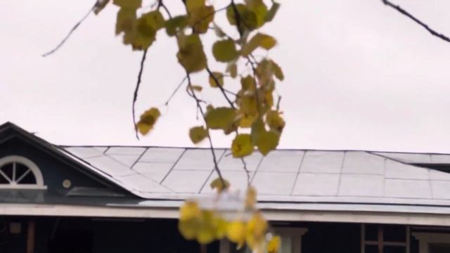 Карелия. Деревня Рауталахти. Сентябрь 2023. Дом на краю берега. смотреть онлайн