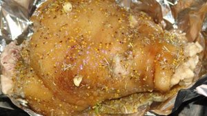 Рулька (айсбан) с тушеной капустой