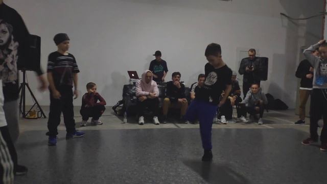 Второй выход b-boy Мирон & b-boy Ворон на "Дети Фанка" (апрель 2019) смотреть онлайн