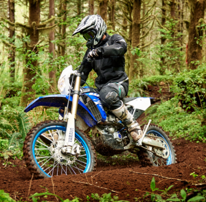 Покатуха по лесу и раёну