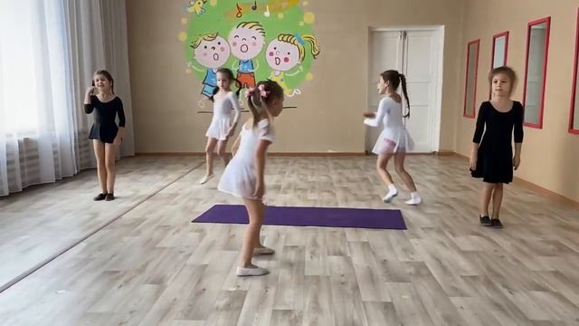 Clap Snap смотреть онлайн