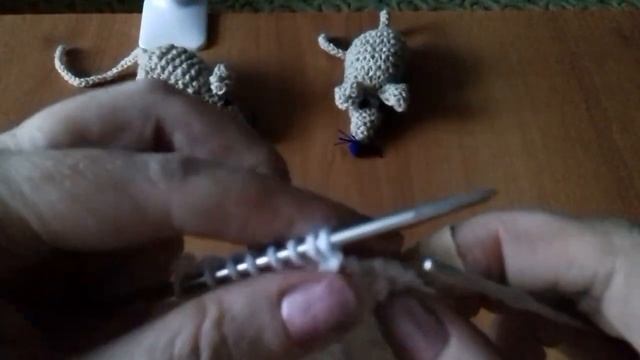 Игрушка "крысик"спицами // Toy (Rat) spokes.