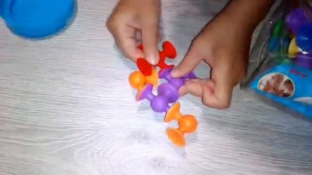 Игрушки.Констуктор на присосках.Админ Нестерук Татьяна смотреть онлайн