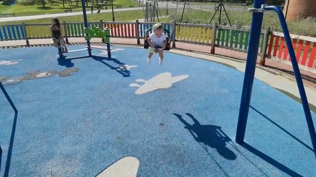 Путешествие семьи по Испании | Город Бильбао | Как снять недвижимость смотреть онлайн