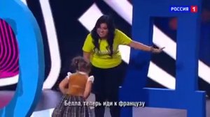 Девочка которые знает 7 языков
