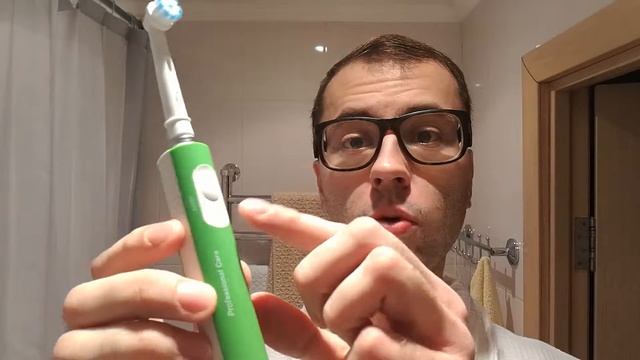 Oral-B Junior небольшой обзор щетки смотреть онлайн