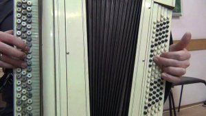 "От людей на деревне не спрятаться" -2 (баян, более простой вариант)