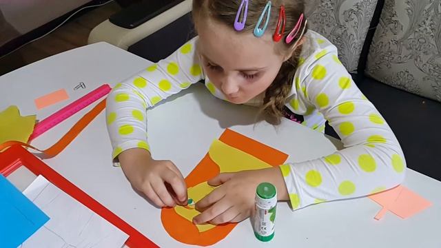 Мастер-класс "Портрет в технике аппликация". смотреть онлайн