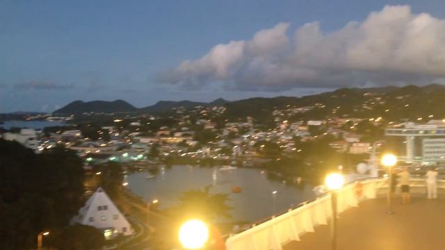 Отчаливаем от Кастри, Сент Люсия. MSC Musica, deciembre 2014. смотреть онлайн