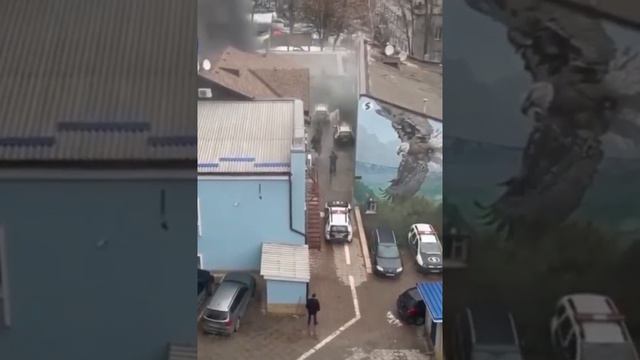 В харьковском военкомате жгут документы смотреть онлайн