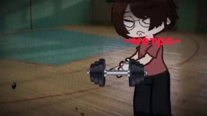 меме "людям нельзя ни за что доверять" Алëна Швец автор; песня - молоко