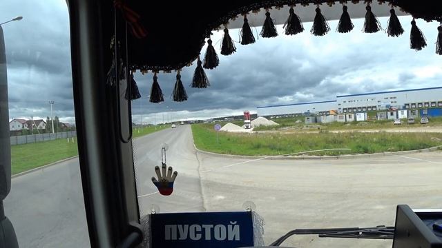 Mercedes-Benz встрою))Как добывают щебень?!Прости меня кошка(((( смотреть онлайн