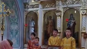 Отче наш поет весь храм!!!