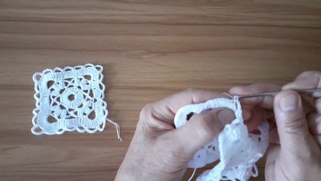 как соединить квадраты связаные крючком.