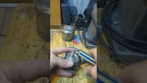 Как собрать натяжной ролик 127 двигателя.