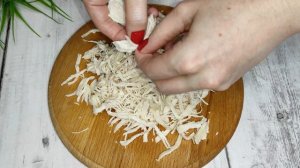 САЛАТ "Загадка" с ЯИЧНЫМИ БЛИНЧИКАМИ и курицей. Невероятно ВКУСНЫЙ салат.