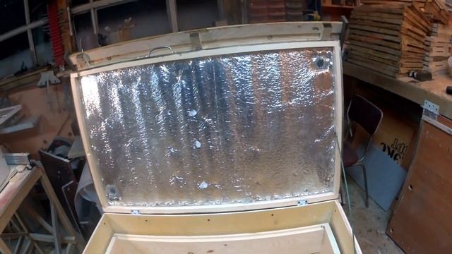 ЕЩЕ ОДИН НЕОБЫЧНЫЙ ДОМ ДЛЯ ПЧЕЛ С ДЕКОРОМ. смотреть онлайн