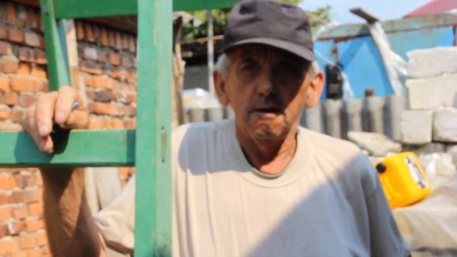 80-літній столяр з Виноградова майструє драбини - Голос Карпат смотреть онлайн