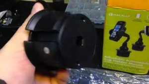 Автомобильный держатель для телефона в подстаканник