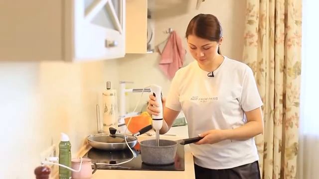 Готовим тыквенный суп вместо с фуд-блогером смотреть онлайн