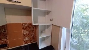 МАЛЕНЬКАЯ КУХНЯ В ХРУЩЕВКЕ НА 5 КВ.М  С ГЛЯНЦЕВЫМИ ФАСАДАМИ