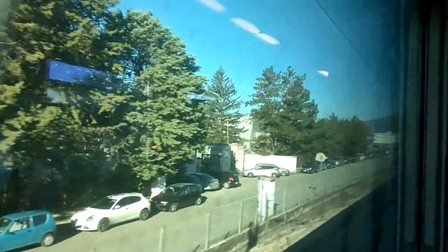 Как недорого путешествовать по Европе самостоятельно? На поезде по Италии. Рим-Перуджа.Вид из окна смотреть онлайн