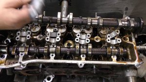 2AZ-FE контрактный двигатель начал жрать масло через 40000 км. почему?