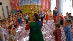 Фольклорный праздник в детском саду "Осенняя ярмарка"