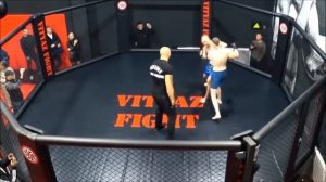 Бой. Монгол и Руки Базуки.