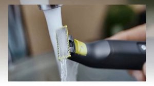 Philips Norelco OneBlade Pro Hybrid Electric Trimmer and Shaver, Black, 2 Piece, QP6530/70