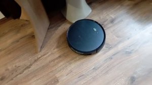 Робот-пылесос NEATSVOR X500 проезд между комнатами