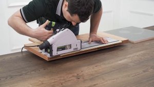 Как подрезать противоскольную ленту на направляющей шине