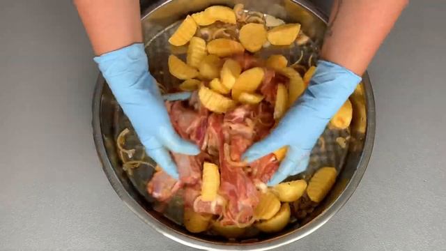 ?Простой и Вкусный Ужин за 10 минут. Мясо с Картошкой и Соевым Соусом в Духовке!