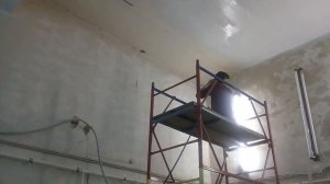 Безвоздушная покраска потолка, аппарат Hugner H-440, водоэмульсионная краска