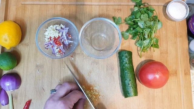 ПП салат из бамбука и овощей с пикантной заправкой (тайский рецепт)