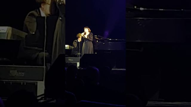 Mireille Mathieu - Un dernier mot d'amour (Moscou 14.03.2018) смотреть онлайн