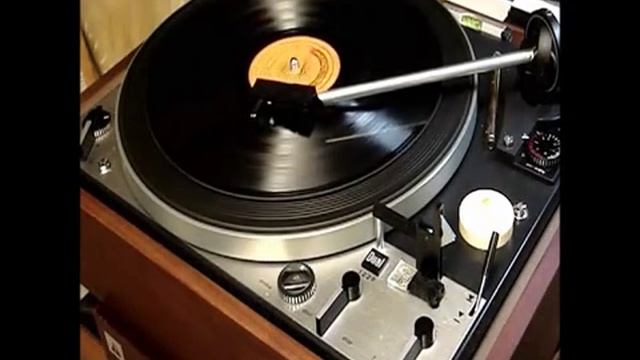 Mestre Bimba e Mestre Pastinha смотреть онлайн