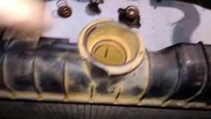 Выганяет антифриз, кипит на холостом C20NE