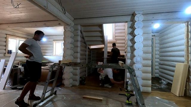 Сосновая лестница в бревенчатом доме. Монтаж                                            г. Городец смотреть онлайн