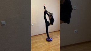 Художественная гимнастика как научиться стоять за две недели на балансе.Равновесия .
