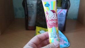 Сборы уходовой косметички и аптечки на море.