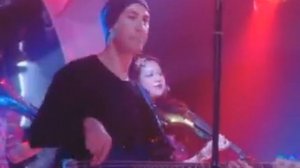 2004-07-10 - Anastacia - Sick and Tired (Live @ TOTP)