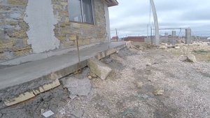 Отмостка вокруг дома по СНИП шириной в метр, арматурный каркас, бетон М300, защита фундамента