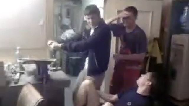пацыки на моцыки,полны баки бензика.3gp