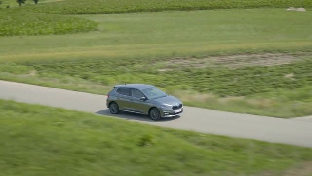 NEW Skoda FABIA Style 2022 - exterior & interior details (Graphite Grey color)